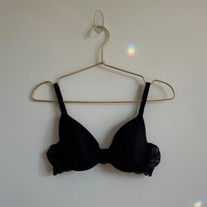GapBody Breathe Lace Bra SIZE 36B